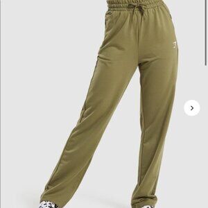 Green GYMSHARK straight leg training joggers - Size Small
